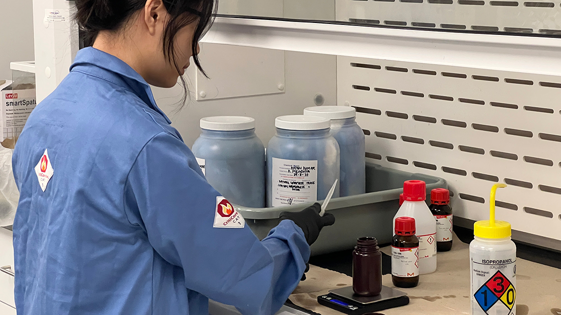 Students prepare their own photopolymer resins from 3D printing from a preselected catalog of various monomers and reagents.