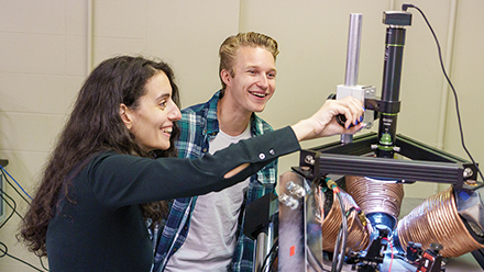 Pedram Khalili’s team demonstrated that anti- ferromagnetic tunnel junctions can be grown on conventional silicon substrates using sputter deposition, an established semiconductor manu- facturing technique. (from left PhD students Sevde Nur Arpaci and Jordan Athas,)